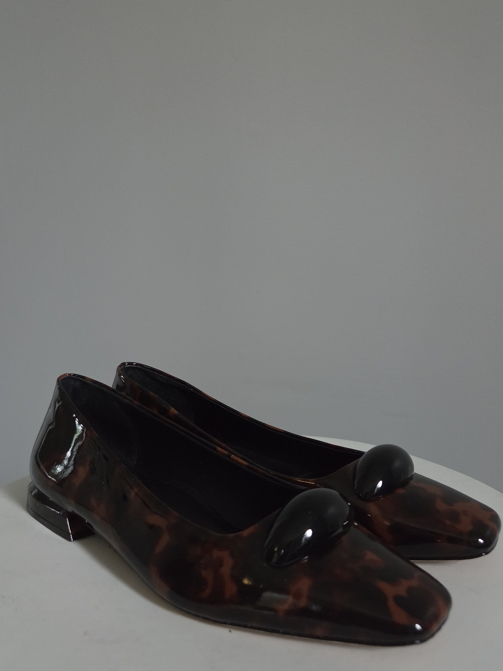 Antonio Melani Tortoise DACEY Flats NWT Sz 9